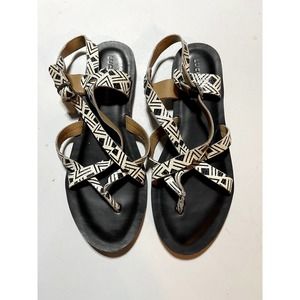 Lucky Brand Black‎ and White Patterned Criss Cross Flat Sandals Size 8.5M